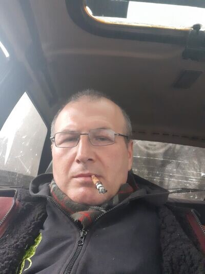 После двух встреч мужчина (52) сказал: «Брось свою работу, я буду тебя содержать, но ты должна будешь отчитываться за все траты».