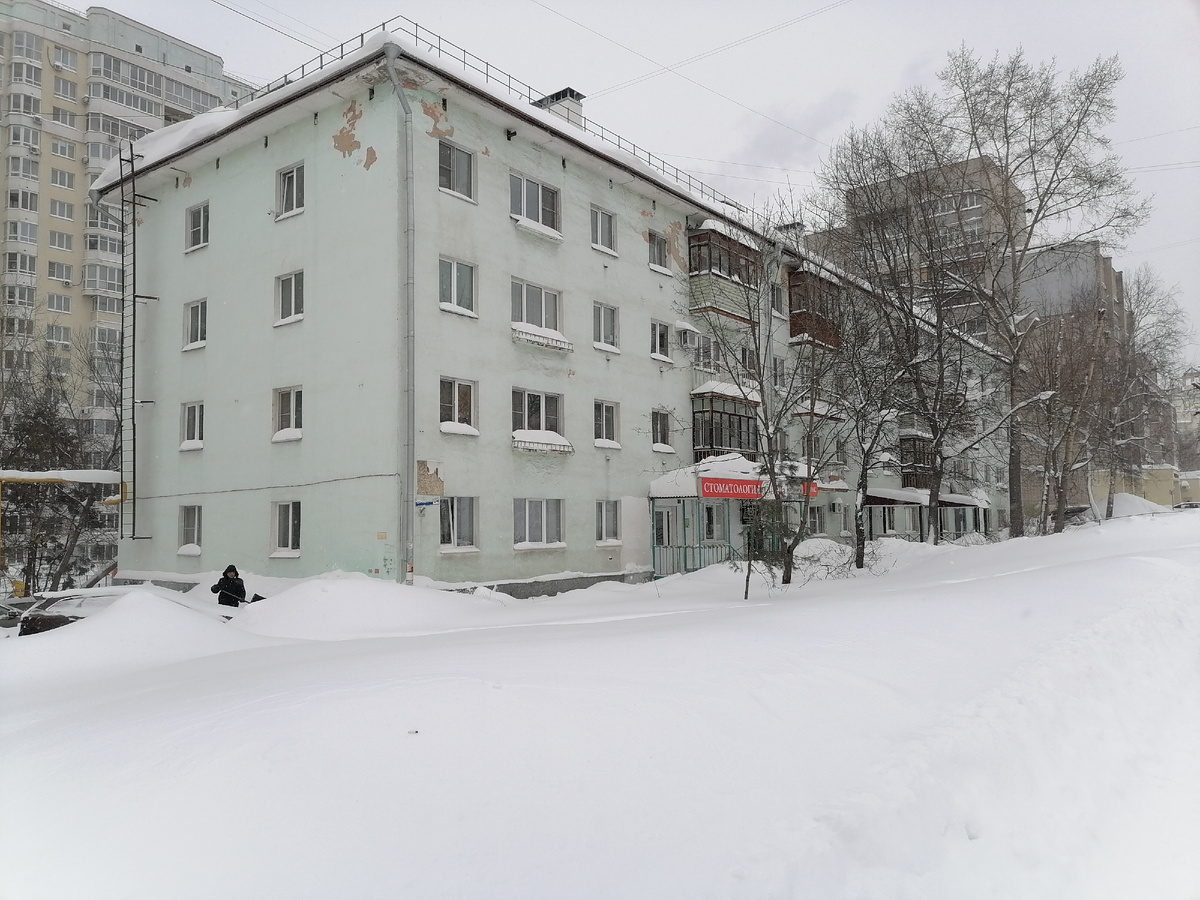 Состояние фасада выходящего на проспект Ленина по стостоянию на 1.2.26