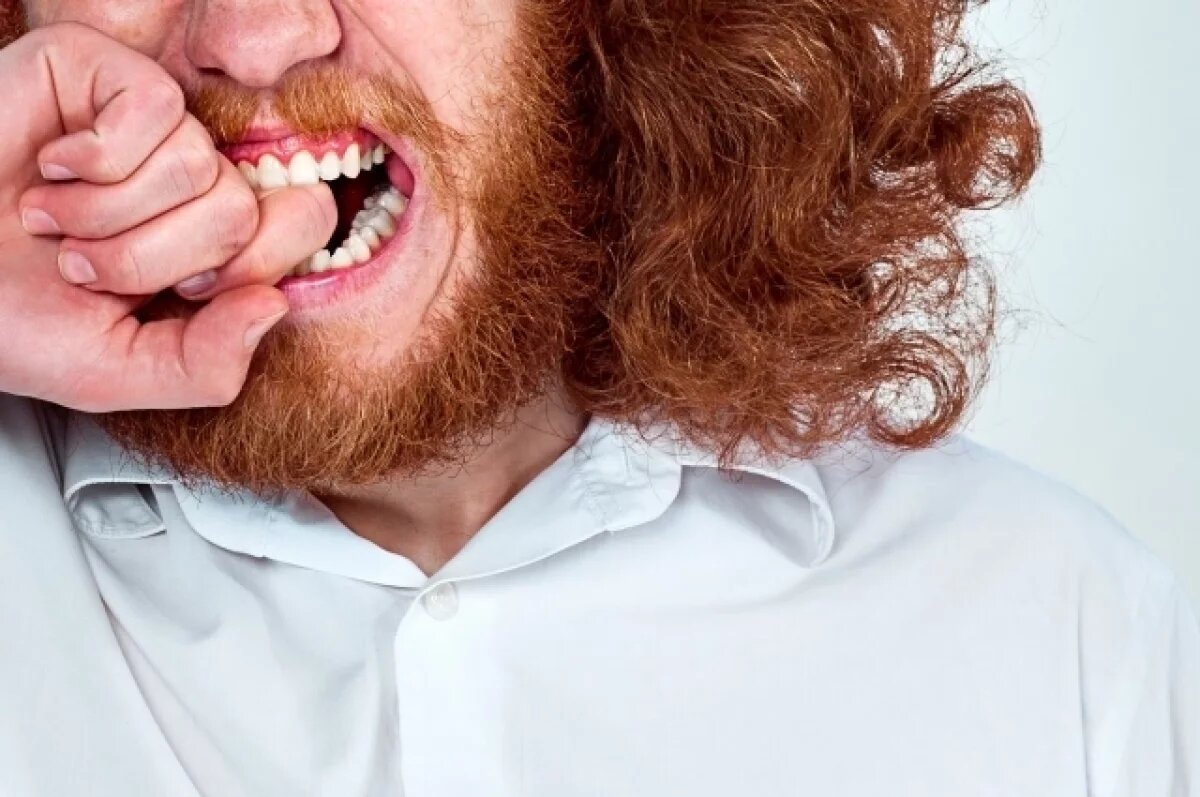    Омич пять лет жил с зубным камнем размером с монету