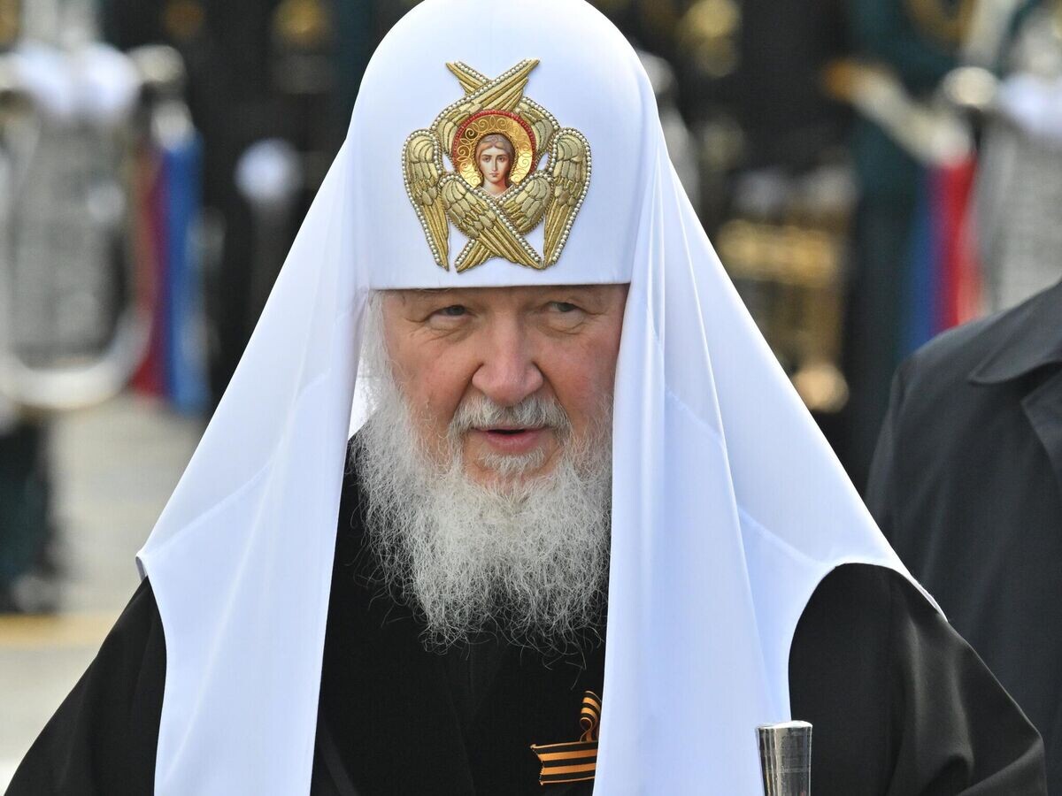    Патриарх Московский и всея Руси Кирилл на Красной площади в Москве перед началом военного парада, посвященного 80-летию Победы | © Фотохост-агентство РИА Новости