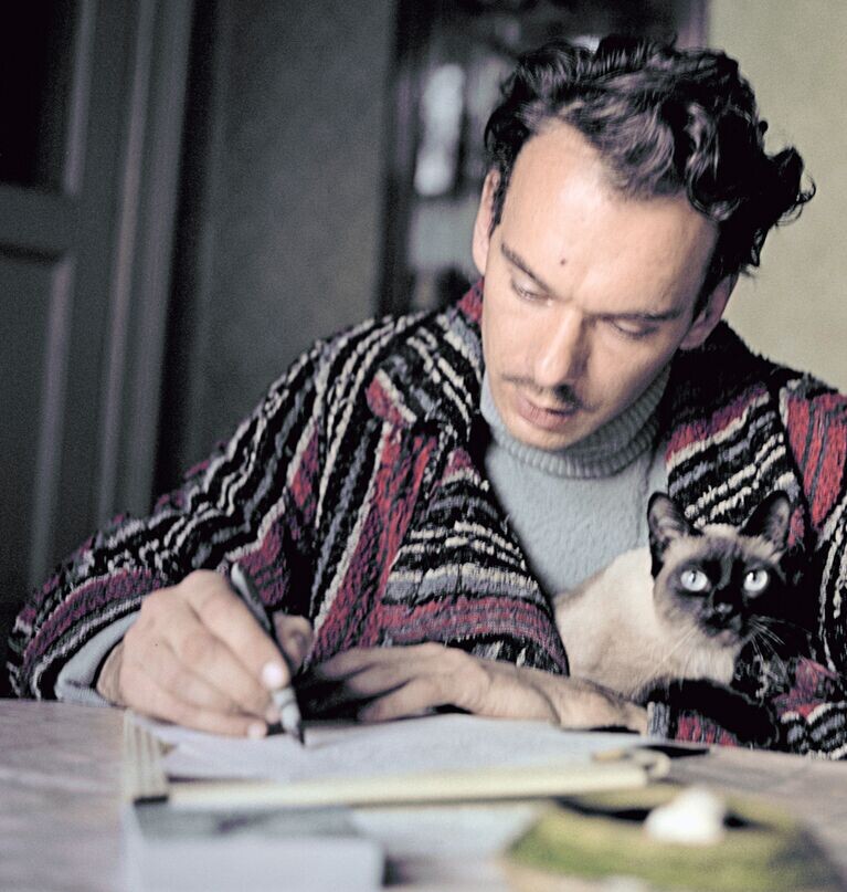 Судьба - это те люди, тот мир, который нам выпадает от Бога и не нами выбирается. А. Баталов