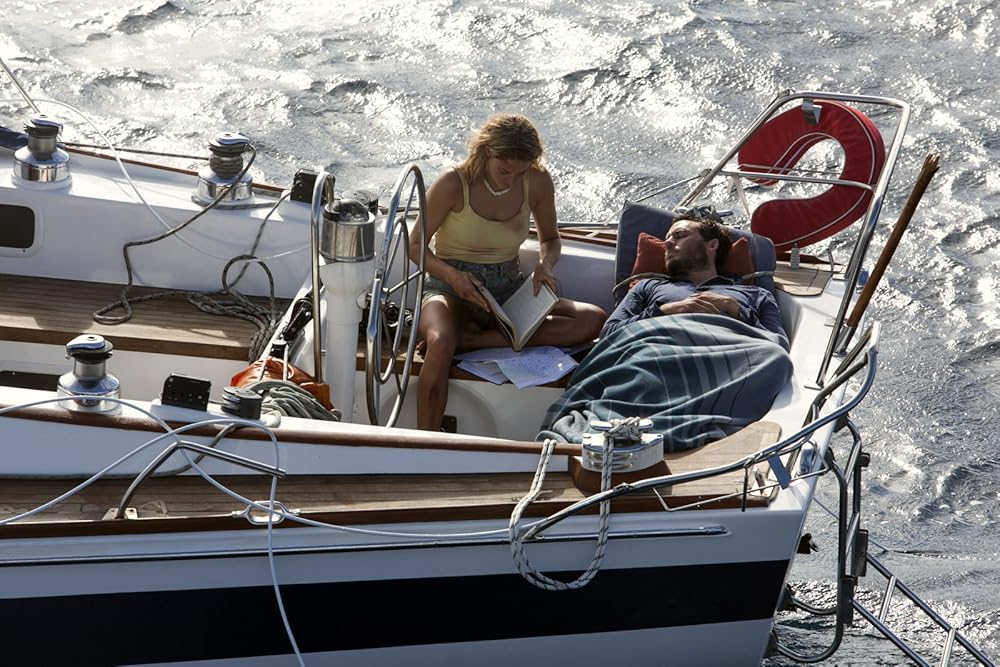 Кадр из фильма Adrift. Режиссер: Бальтасар Кормакур. Производство: Huayi Brothers, Ingenious, Lakeshore Entertainment, Pantagruel Productions, Robert Simonds Company, The, RVK Studios. Прокат: Вольга