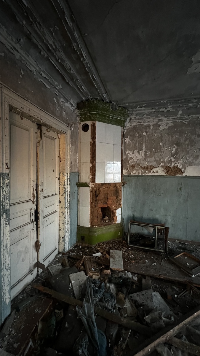 Делов еще предстоит много, восстановление и запуск гостевого дома (Усадьбы)