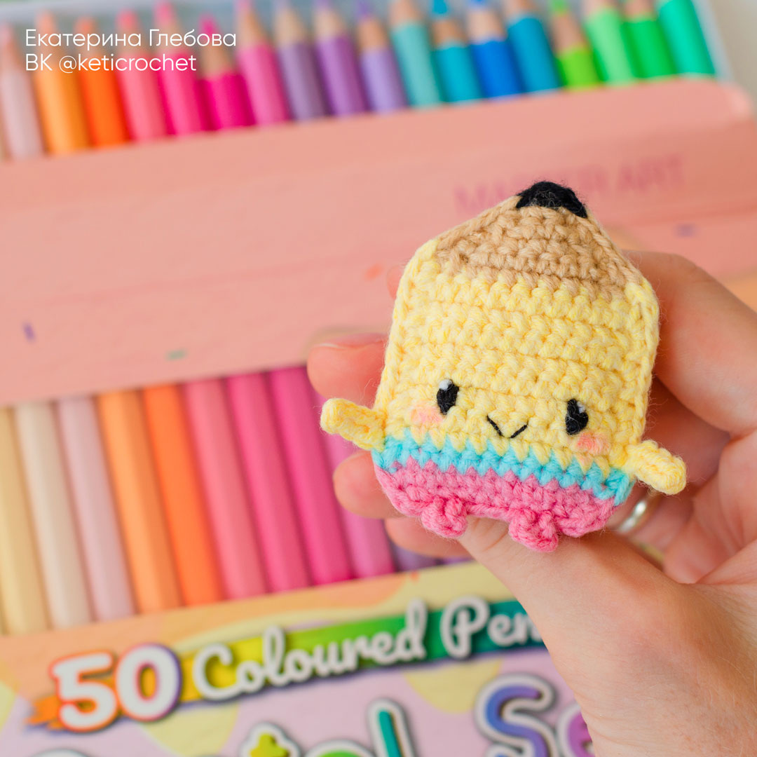 Карандаш крючком. Идея для книжкной закладки