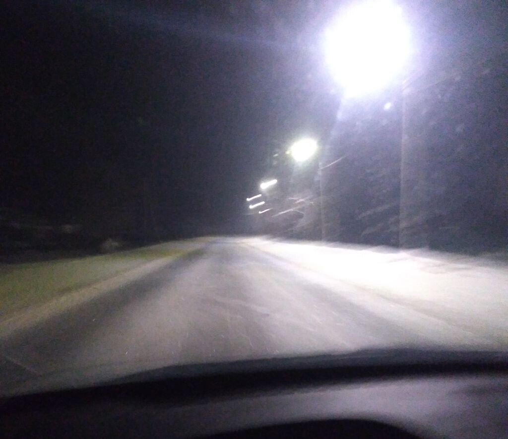 А снег идёт и идёт...