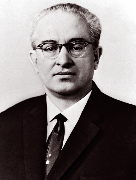 Ю. В. Андропов 