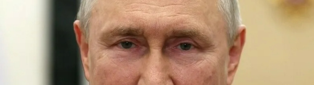 Суровый решительный взгляд. 