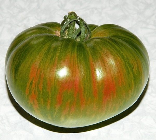 Томат Хипповая зебра: полосатые плоды с необычным окрасом и сладким вкусом