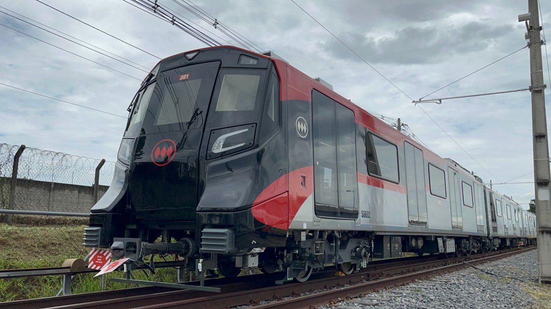 Первый беспилотный поезд метро Metropolis от Alstom для Сантьяго. Источник: Metro de Santiago