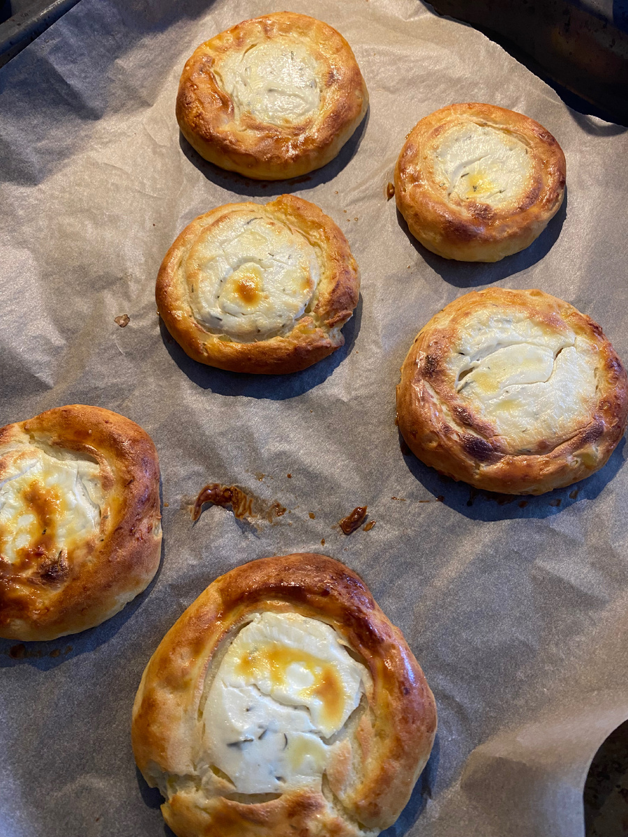 Творожно-картофельные ватрушки, без грамма масла.