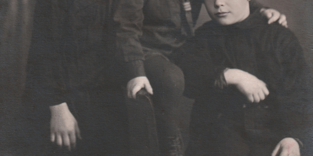 Старые фотографии: После смерти мамы