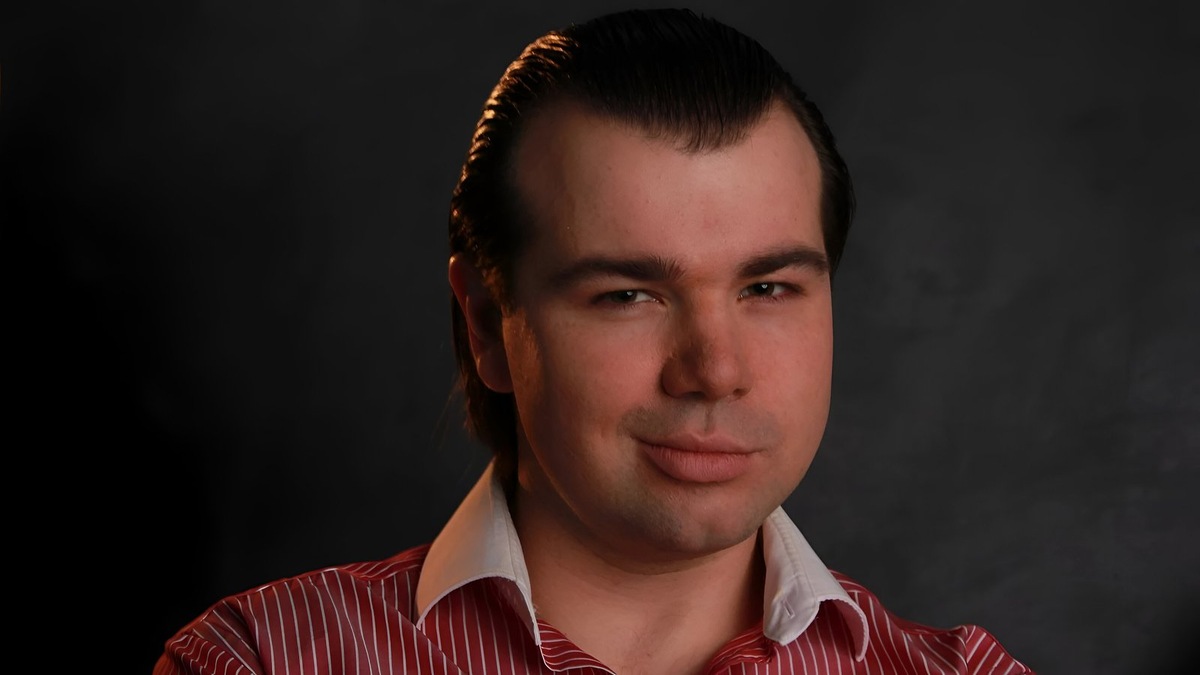    Михаил Казаков