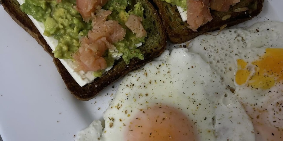 Завтрак для печени: какие продукты действительно работают после 50