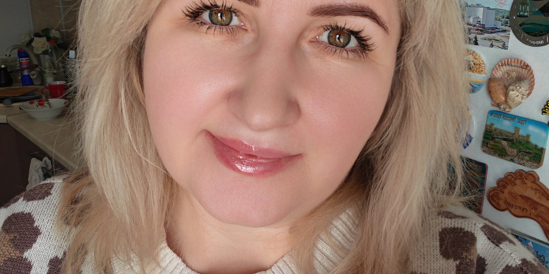 Новый маникюр, покупки на Озон и другие новости.