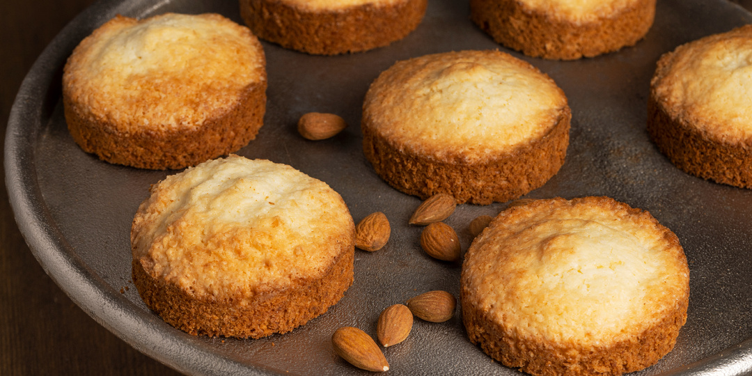 Сочники на любой случай: быстрые на кефире, диетические, слоёные и праздничные