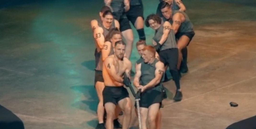 Вторая серия 4 сезона Титанов: оранжевые погнали на серых