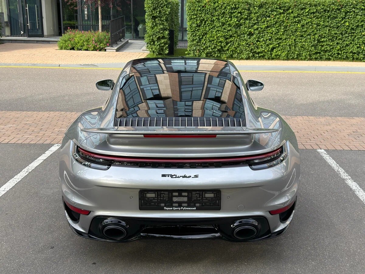 Porsche 911 Turbo S (992)