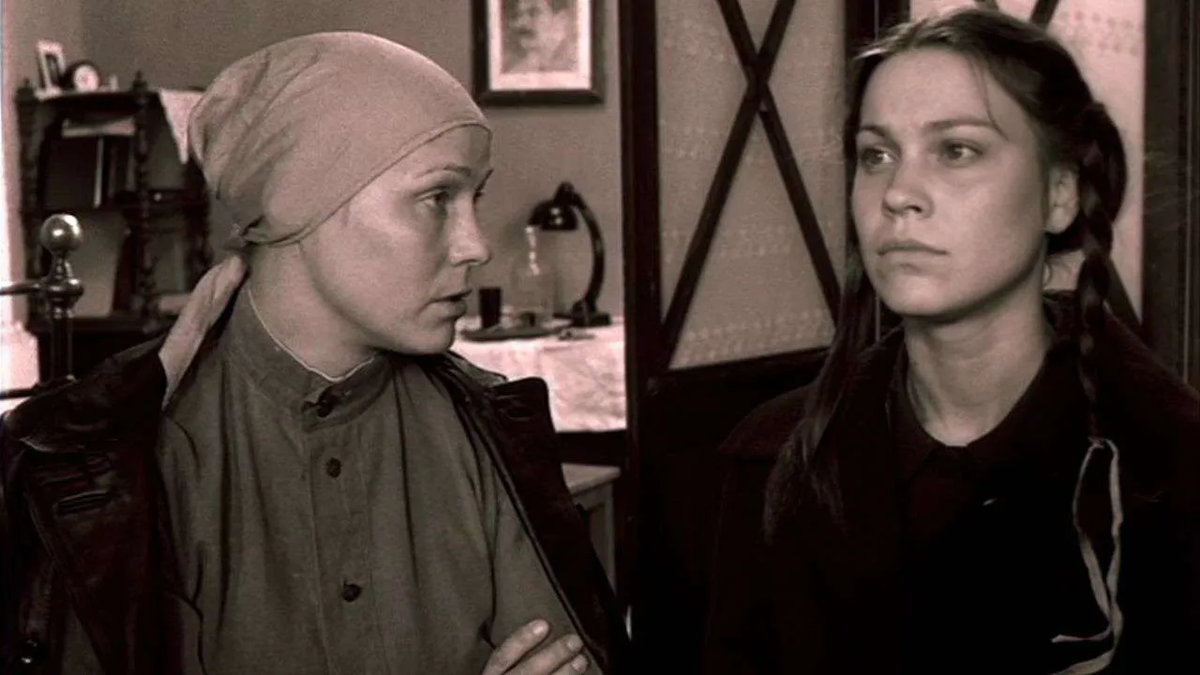 кадр из фильма "Завтра была война"