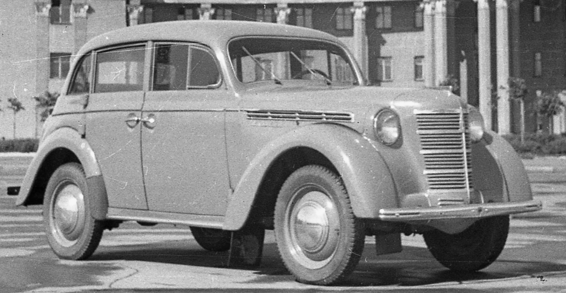 Первый Москвич-400