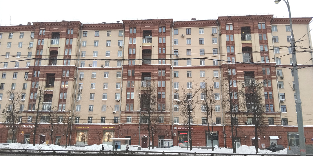 Перово. Вдоль шоссе Энтузиастов и по Новогиреевской улице.