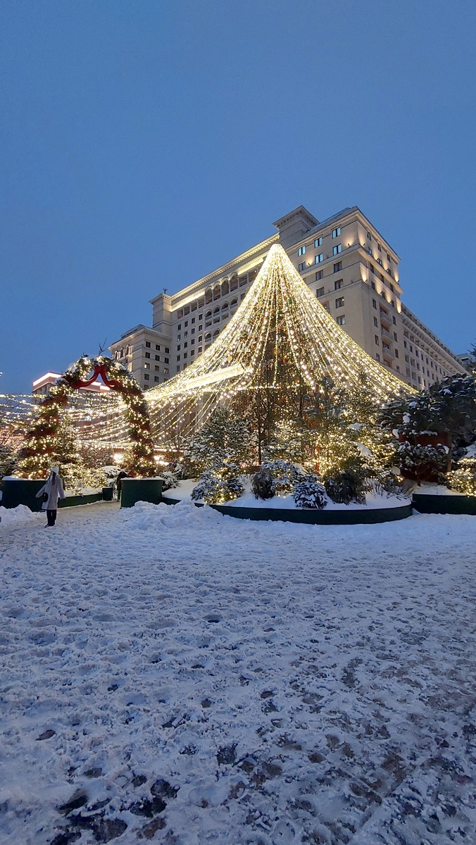 Ёлка на Манежной площади