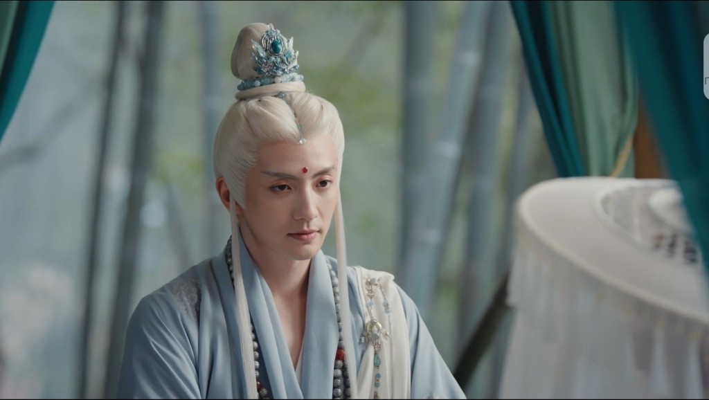 В данной сцене нет главного героя сериала, но есть весьма влиятельный персонаж, владеющий невероятными техниками боевых искусств...