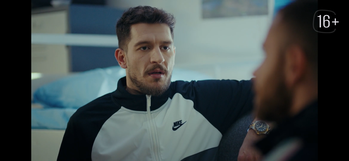 Стоп кадр из сериала «Дочь посла»