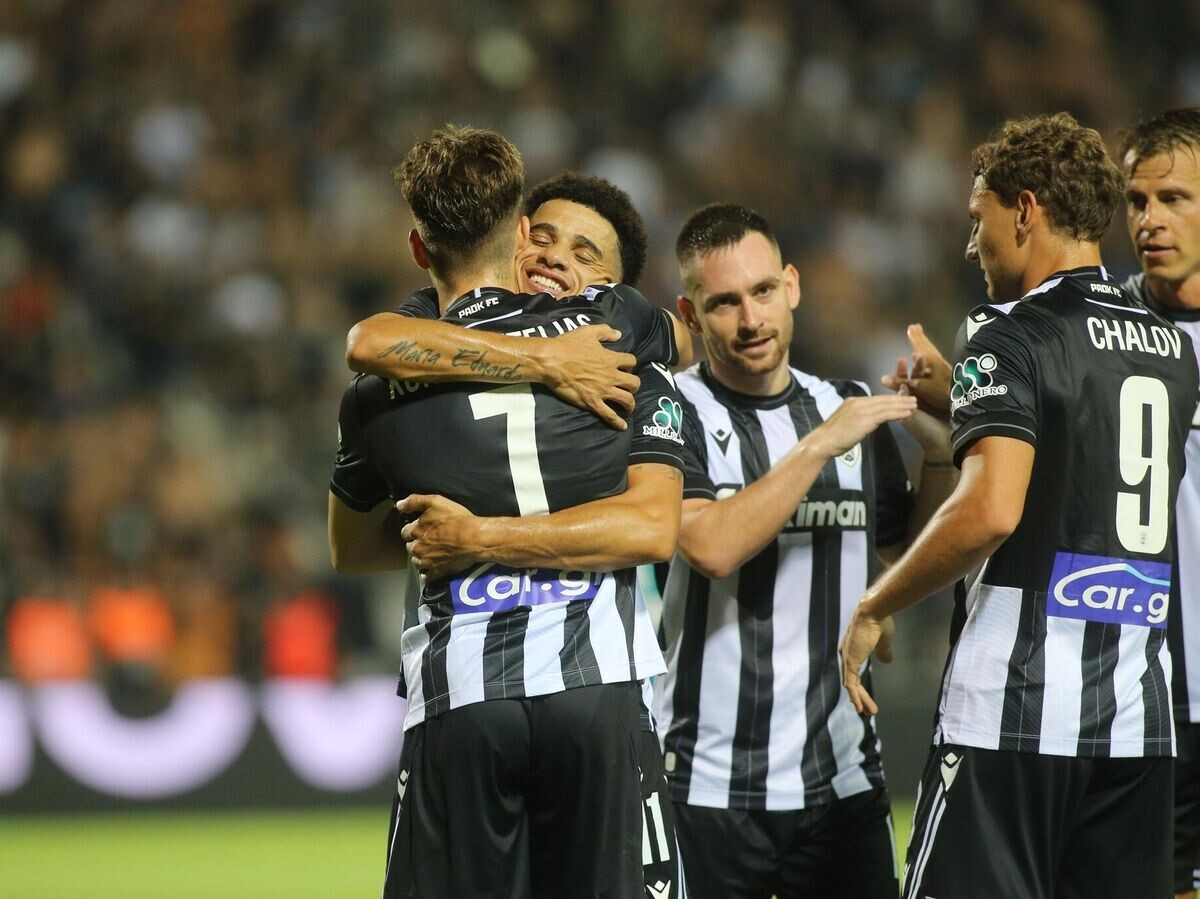    Игроки ПАОКа | © Соцсети футбольного клуба ПАОК