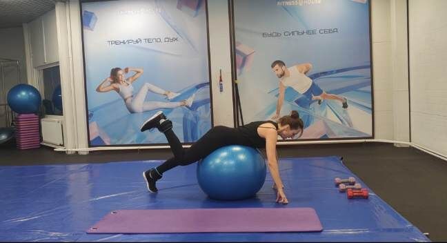 Привет! Я Ксюша, мама пятерых. Долгое время занималась тхэквондо, недавно закончила обучение на фитнес-тренера. Здесь рассказываю о своей жизни как она есть. Всем рада, присоединяйтесь!