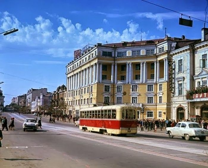 2. Дальрыбвтуз и трамвои на Ленинской