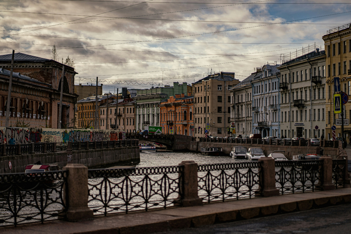     Serj Sakharovskiy/Unsplash