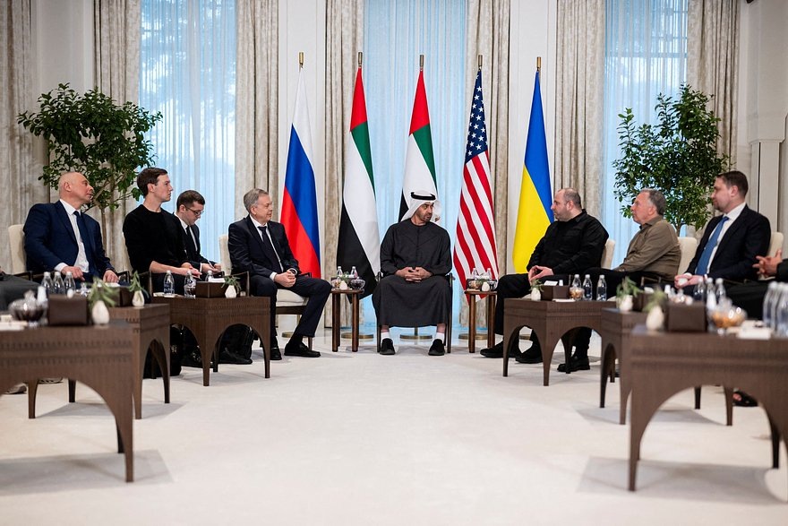    Фото: Hamad Al Kaabi / UAE Presidential Court / Reuters