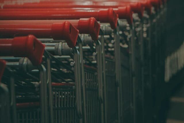 Тележки. Фото: www.pexels.com