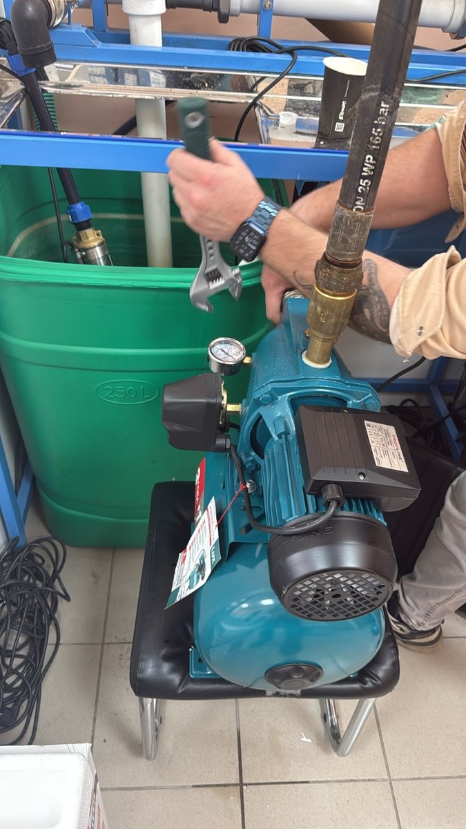 Насосная станция PROFLINE LUX 1000/44 C (24L) проходит "лётные" испытания на стенде!