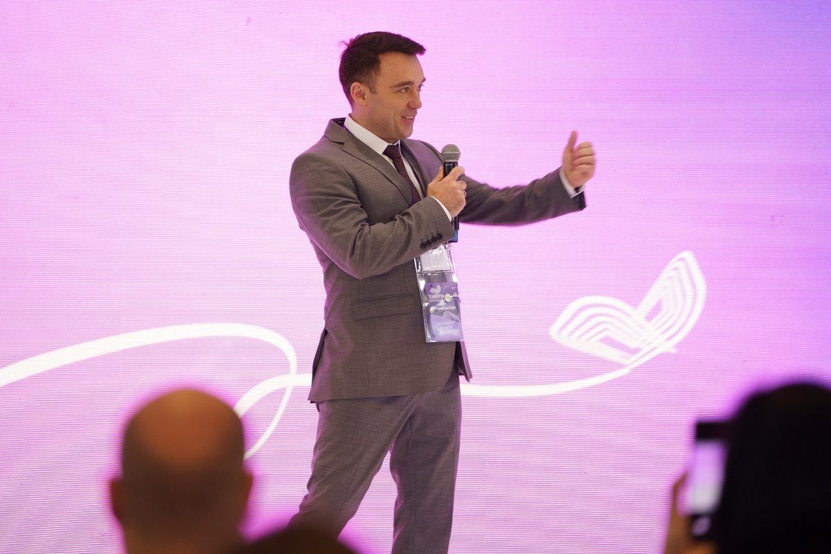 Выступление директора Новосибирского областного инновационного фонда на Сибирской венчурной ярмарке 