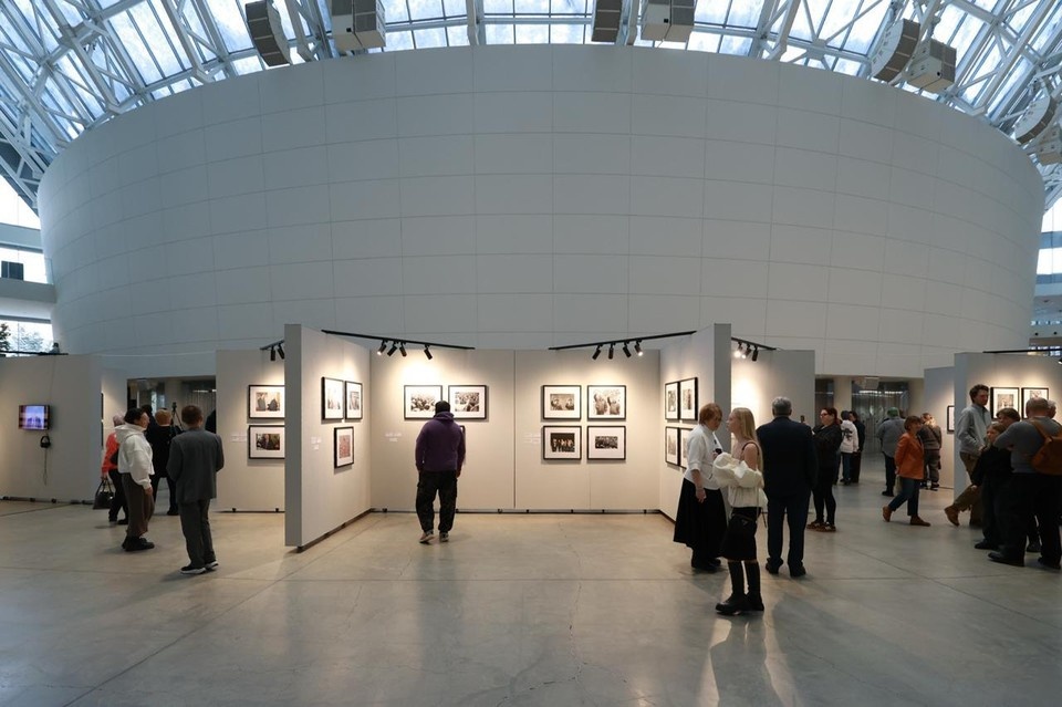    Выставка архивных фотографий будет работать до конца марта. Фото: пресс-служба Ельцин Центра.