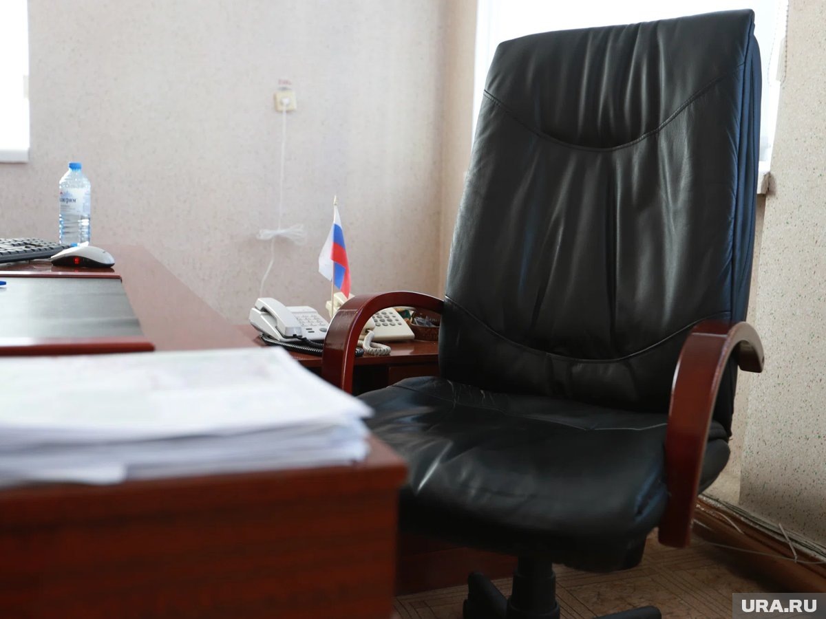     Из УКС Кургана выгоняют руководителя юридического отдела