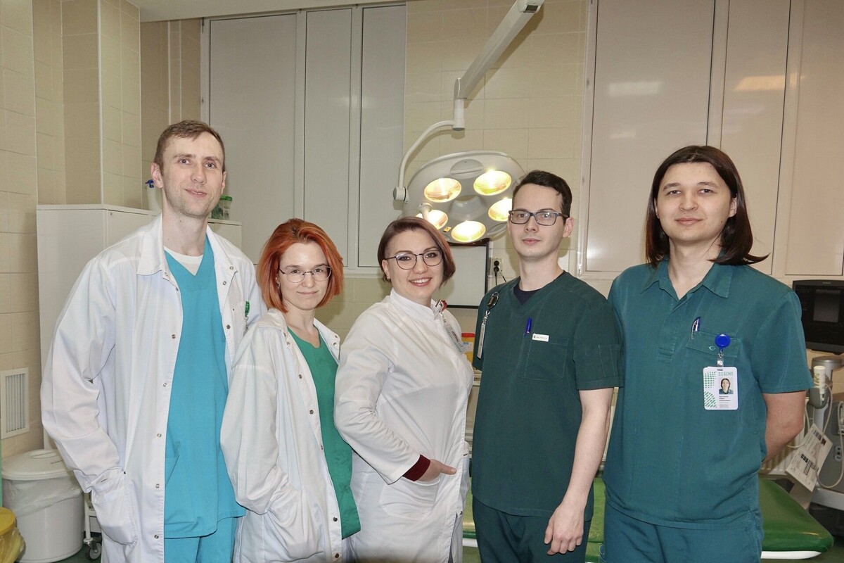    Хирурги (слева направо): Антон Акимов, Альбина Зубрилова, Айрат Фатхетдинов и Айрат Арсланов