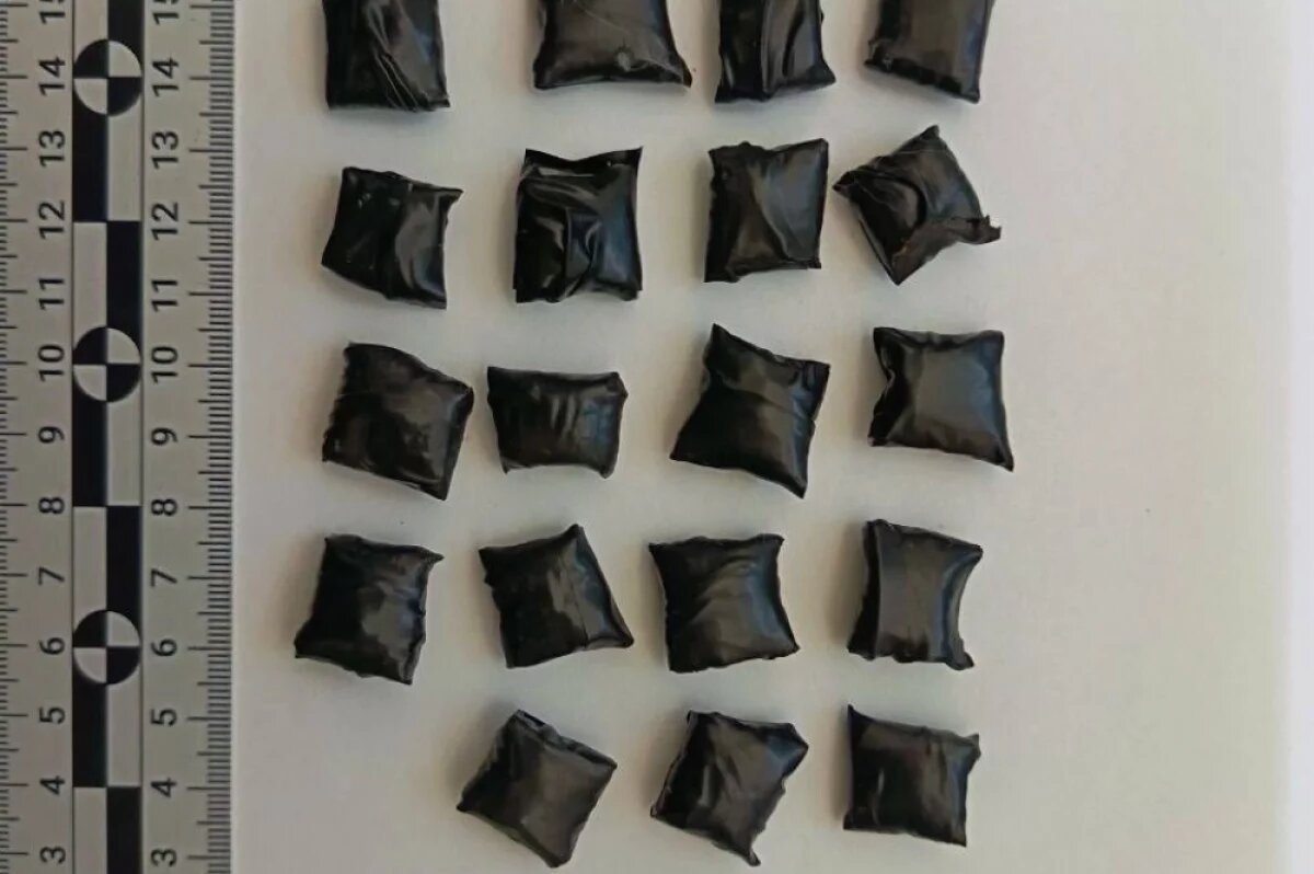    Мужчина и 19-летняя девушка попались на сбыте наркотиков в Приангарье