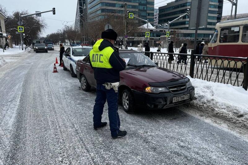    Фото: telegram-канал ГАИ Екатеринбурга / Место ДТП