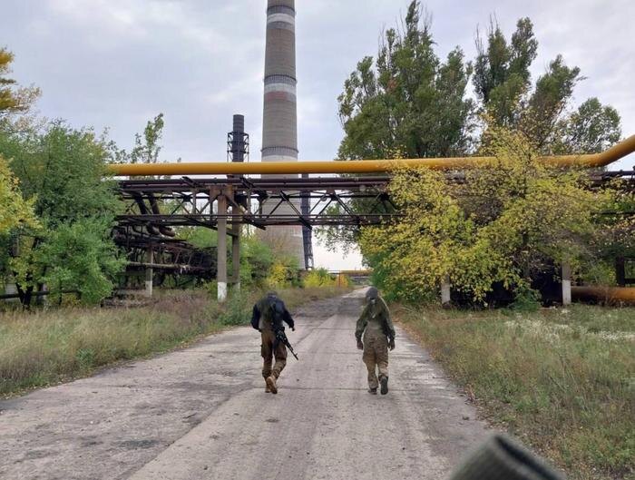 Александр прошёл через самые горячие точки конфликта — в том числе районе Углегорской ТЭС. Фото из личного архива героя