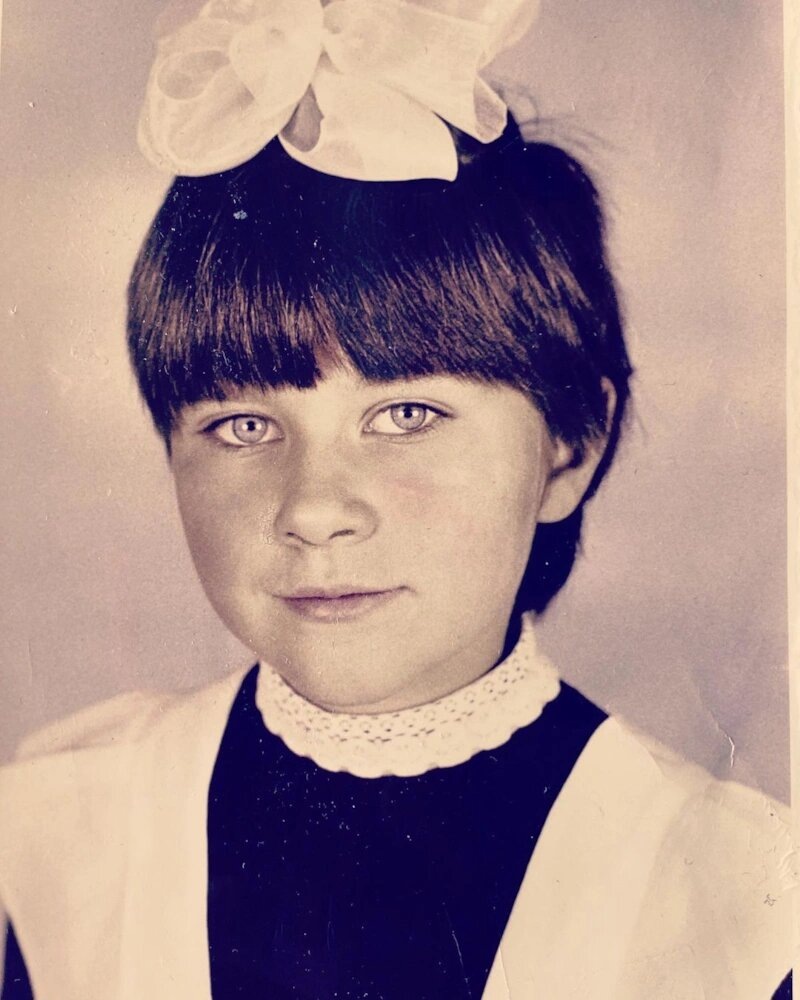    Детские годы Екатерины Порубель, когда она боролась с комплексами из-за внешности.