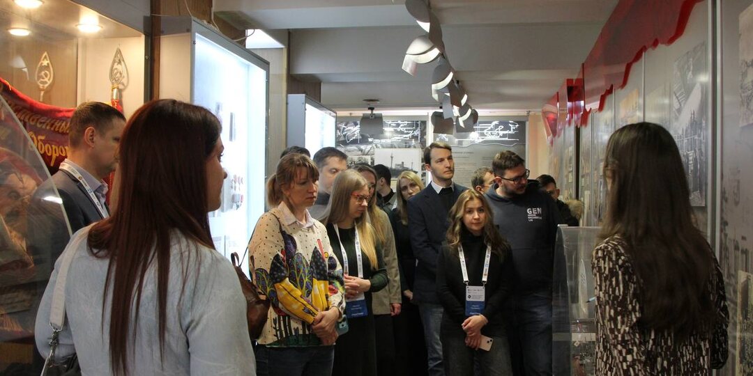 Предприятие ОСК Адмиралтейские верфи провело экскурсию для участников программы развития кадрового резерва «Сириус»