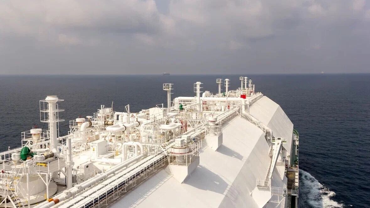    Поставки СПГ