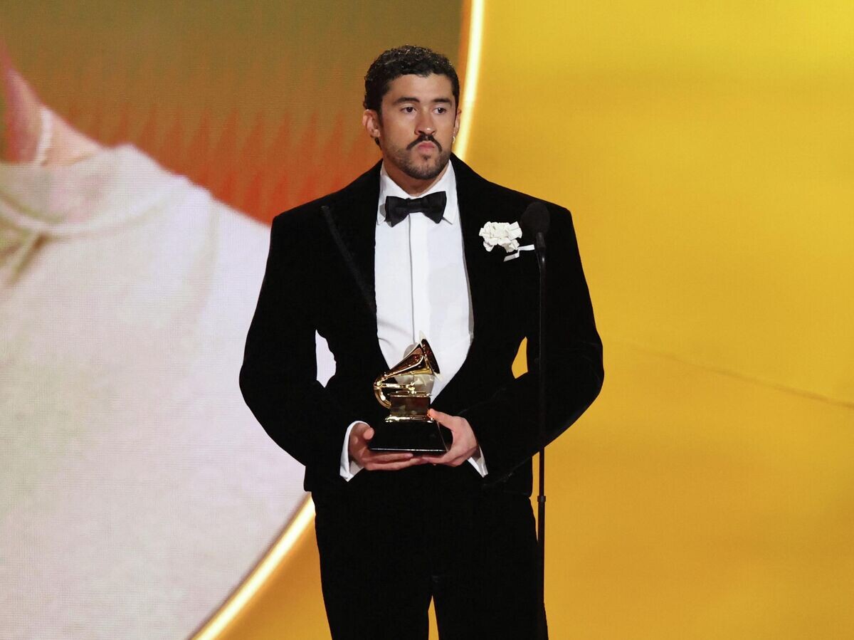    Певец Bad Bunny на 68-й ежегодной церемонии вручения премии "Грэмми" в Лос-Анджелесе, США.1 февраля 2026 | © REUTERS / DANIEL COLE