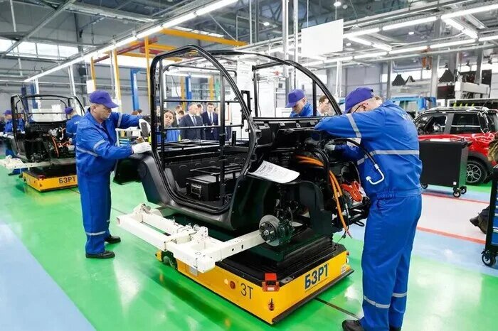 «Автотор» начинает делать в России то, что раньше завозили: электродвигатели, блоки управления и автокомпоненты⁠⁠