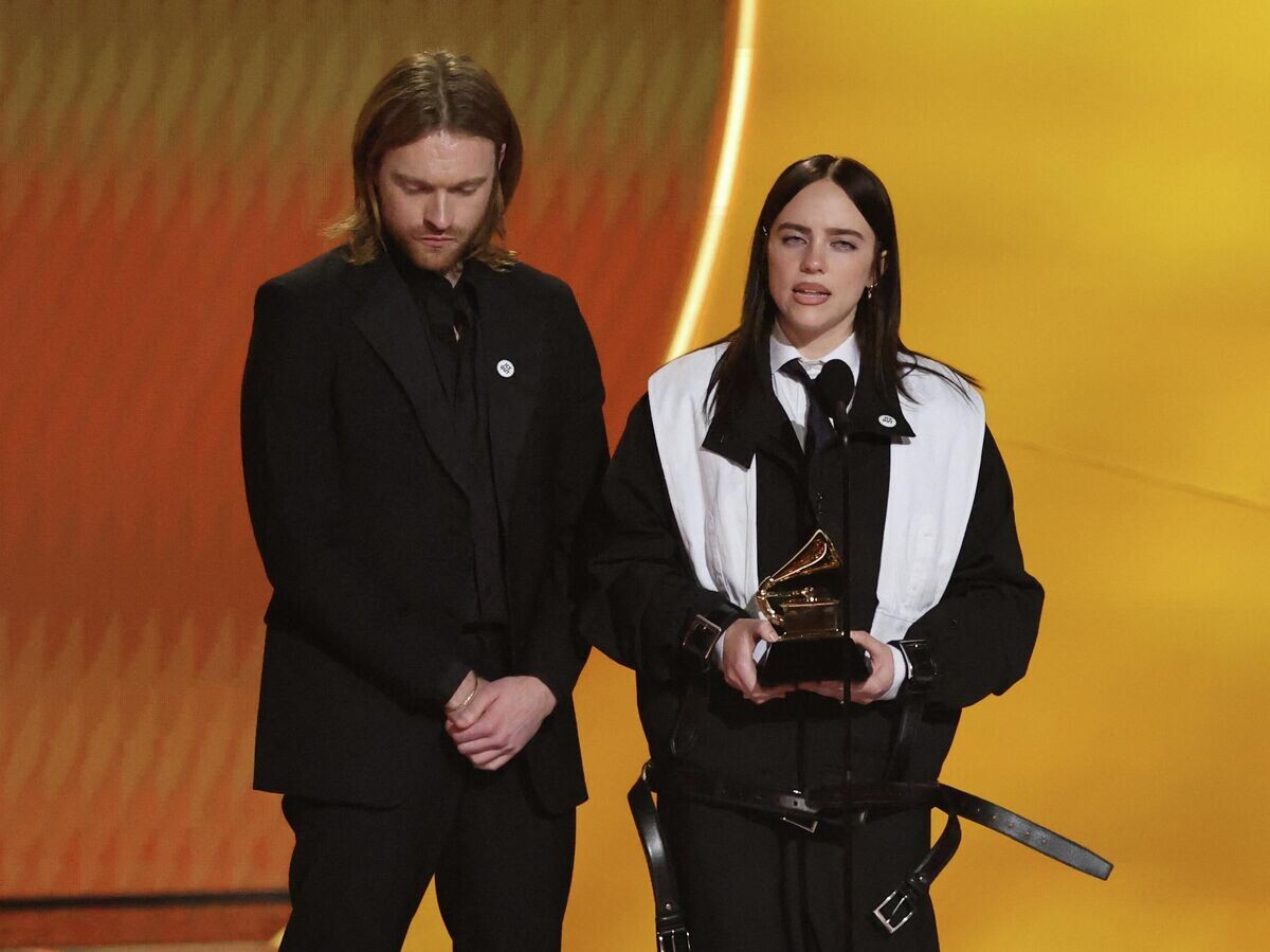    Певица Билли Айлиш выступает на 68-й ежегодной церемонии вручения премии "Грэмми" в Лос-Анджелесе, США. 1 февраля 2026 | © REUTERS / DANIEL COLE