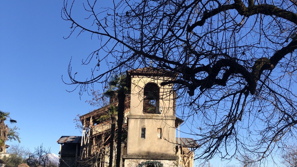 Зимняя Абхазия. Почему именно зимой и что посмотреть. Топ-40 достопримечательностей собраны в 5 экскурсионных дней.