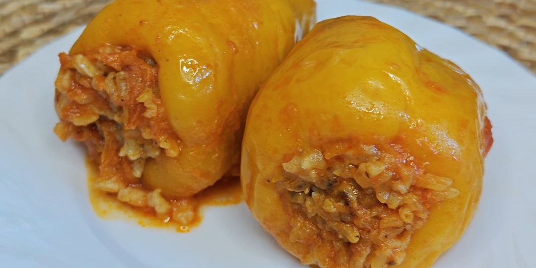 Фаршированный перец с куриным бедром