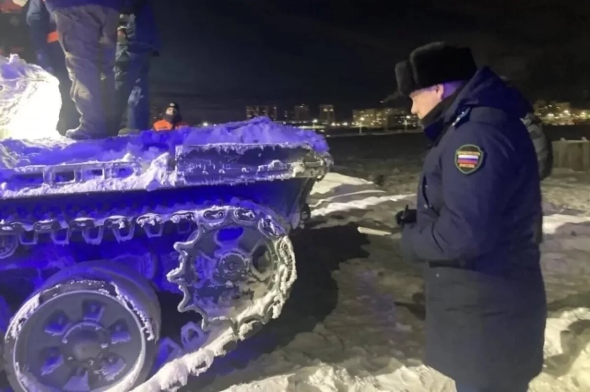    Стали известны подробности гибели подростка внутри танка в парке Якутска